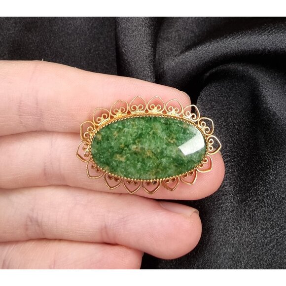 Vintage Nephrite Jade Filigree Brooch Oval Gold-Tone Elegant Jewelry Accessory F - Picture 5 of 5